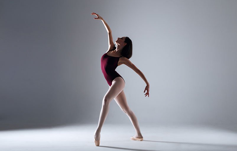 ballerina-dancing-in-the-darkness
